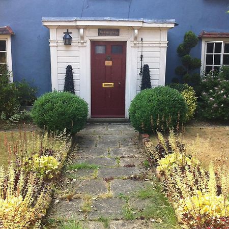 Bonningtons Stansted Self Catering Hotel Stansted Mountfitchet Eksteriør billede