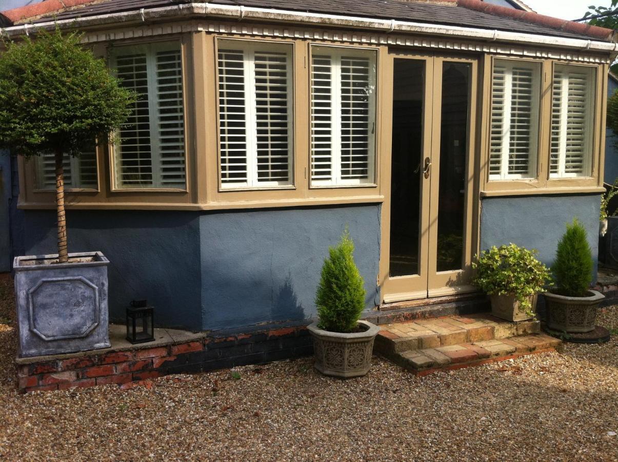 Bonningtons Stansted Self Catering Hotel Stansted Mountfitchet Værelse billede